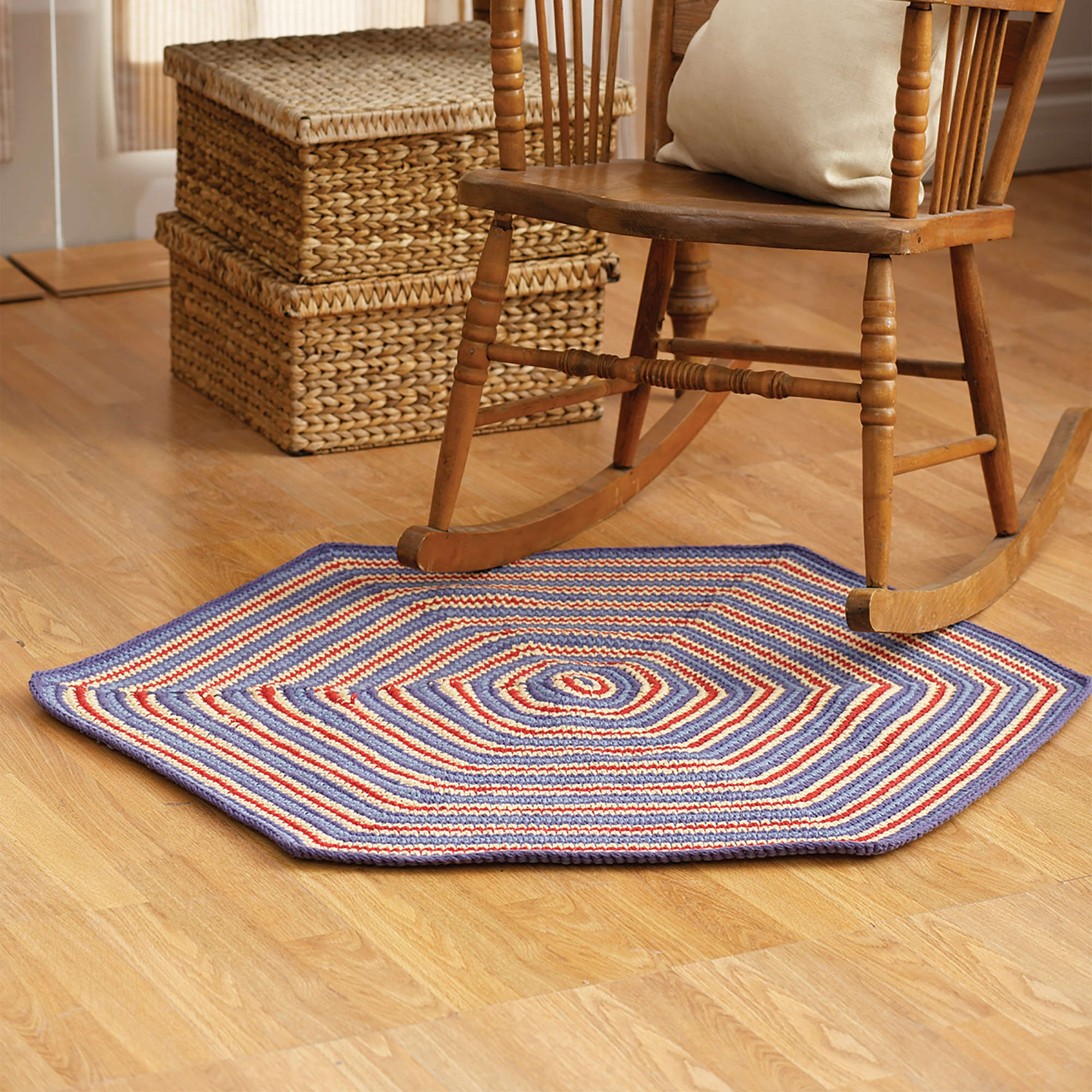 Free Easy Lily Sugar'n Cream Circle Rug Crochet Pattern | Yarnspirations