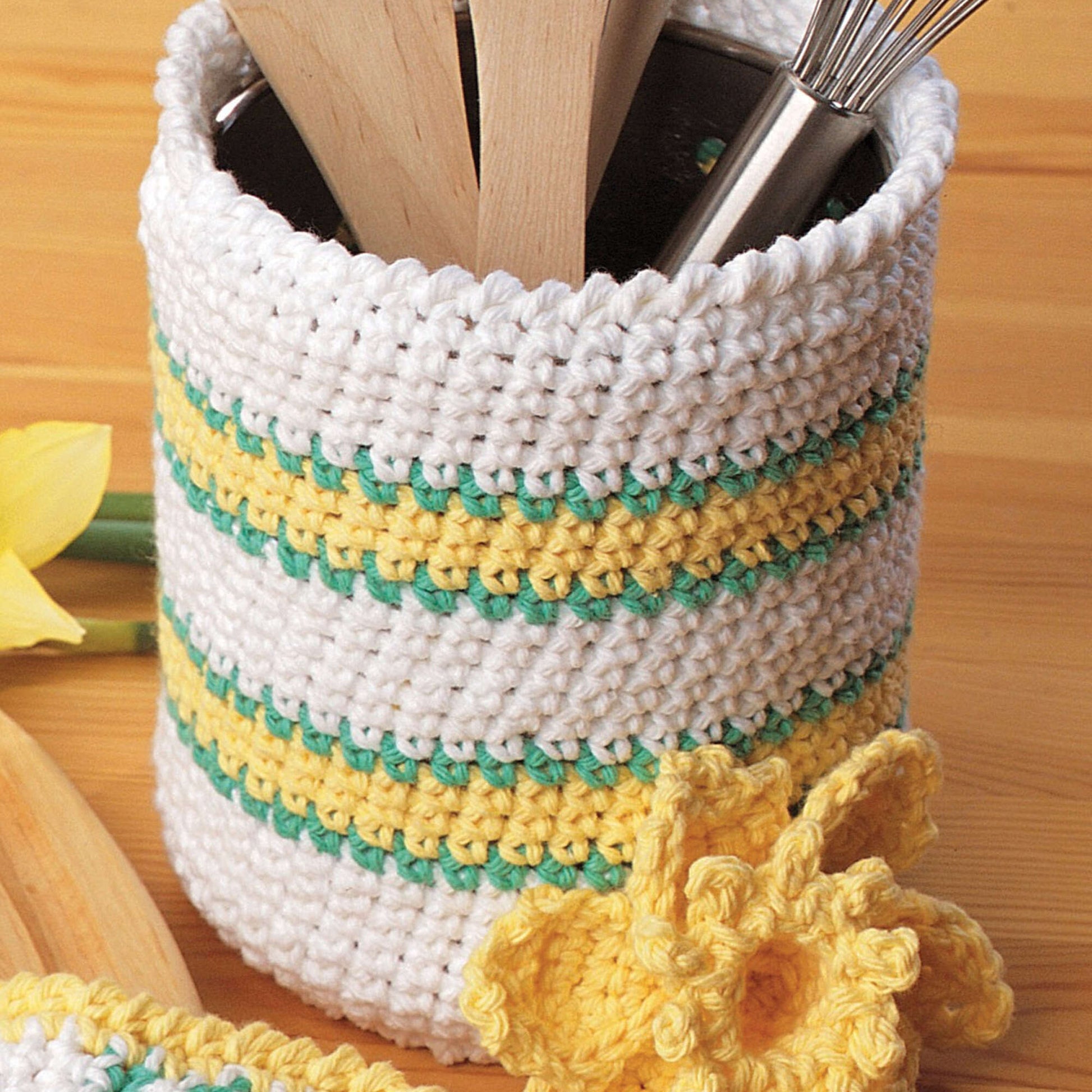 Free Lily Sugar'n Cream Springtime Accessories Crochet Pattern