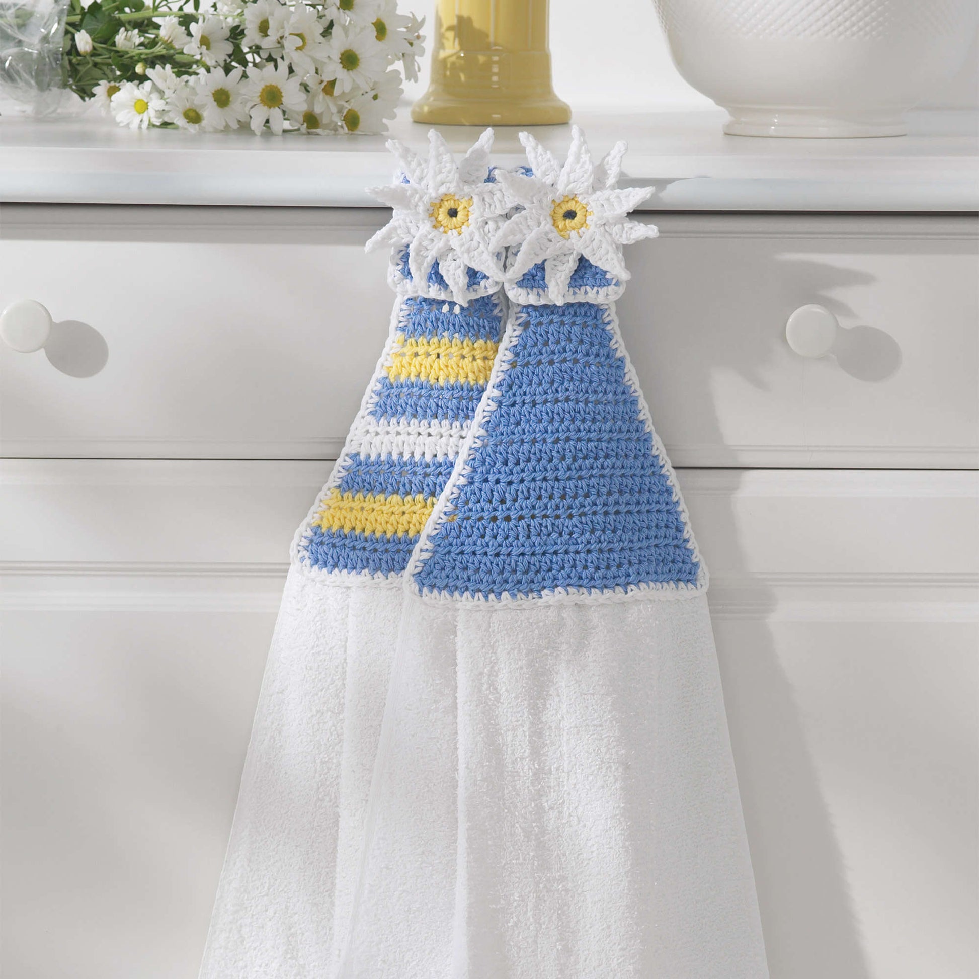 Free Lily Sugar'n Cream Floral Crochet Towel Toppers Pattern