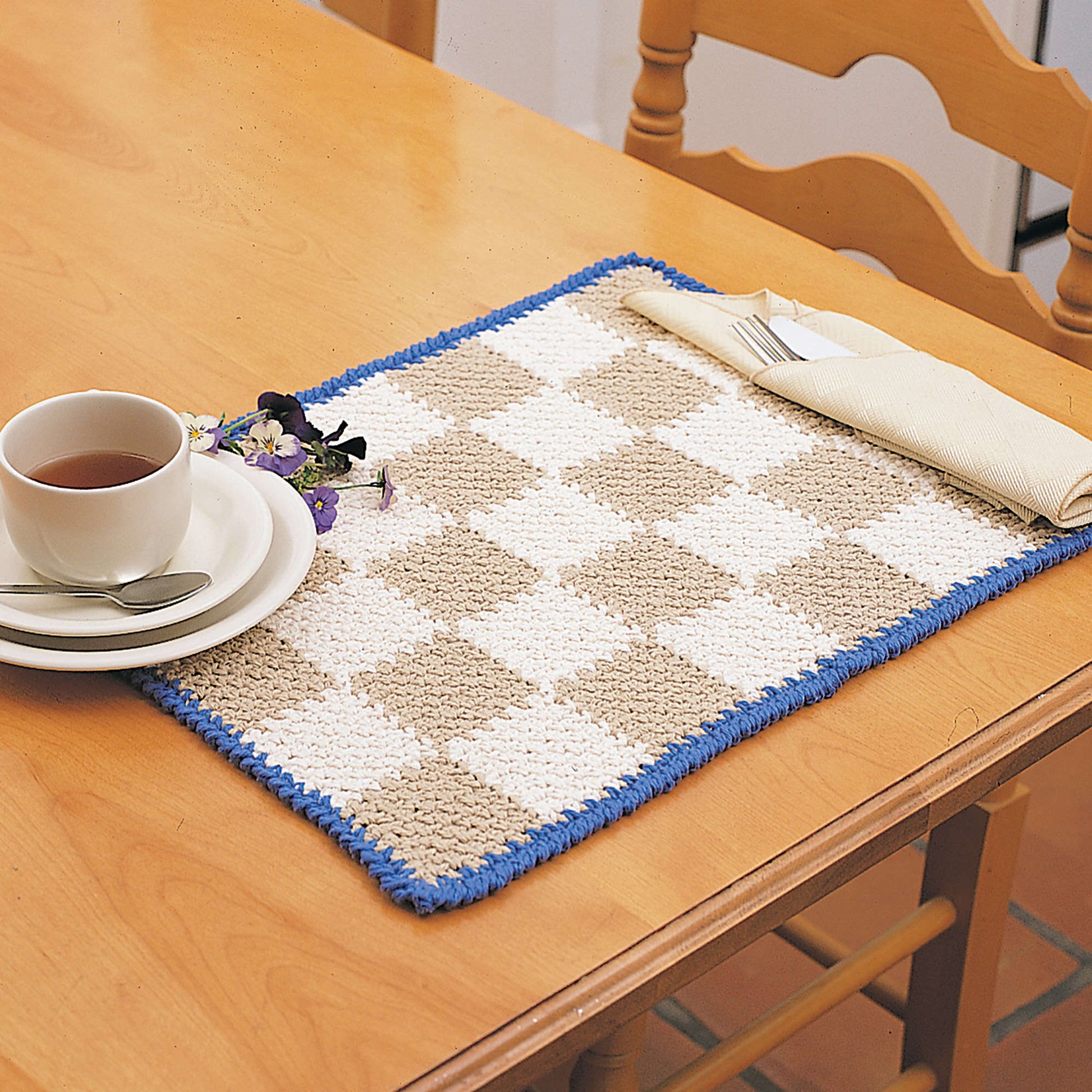 Free Lily Sugar'n Cream Checkerboard Placemats Crochet Pattern