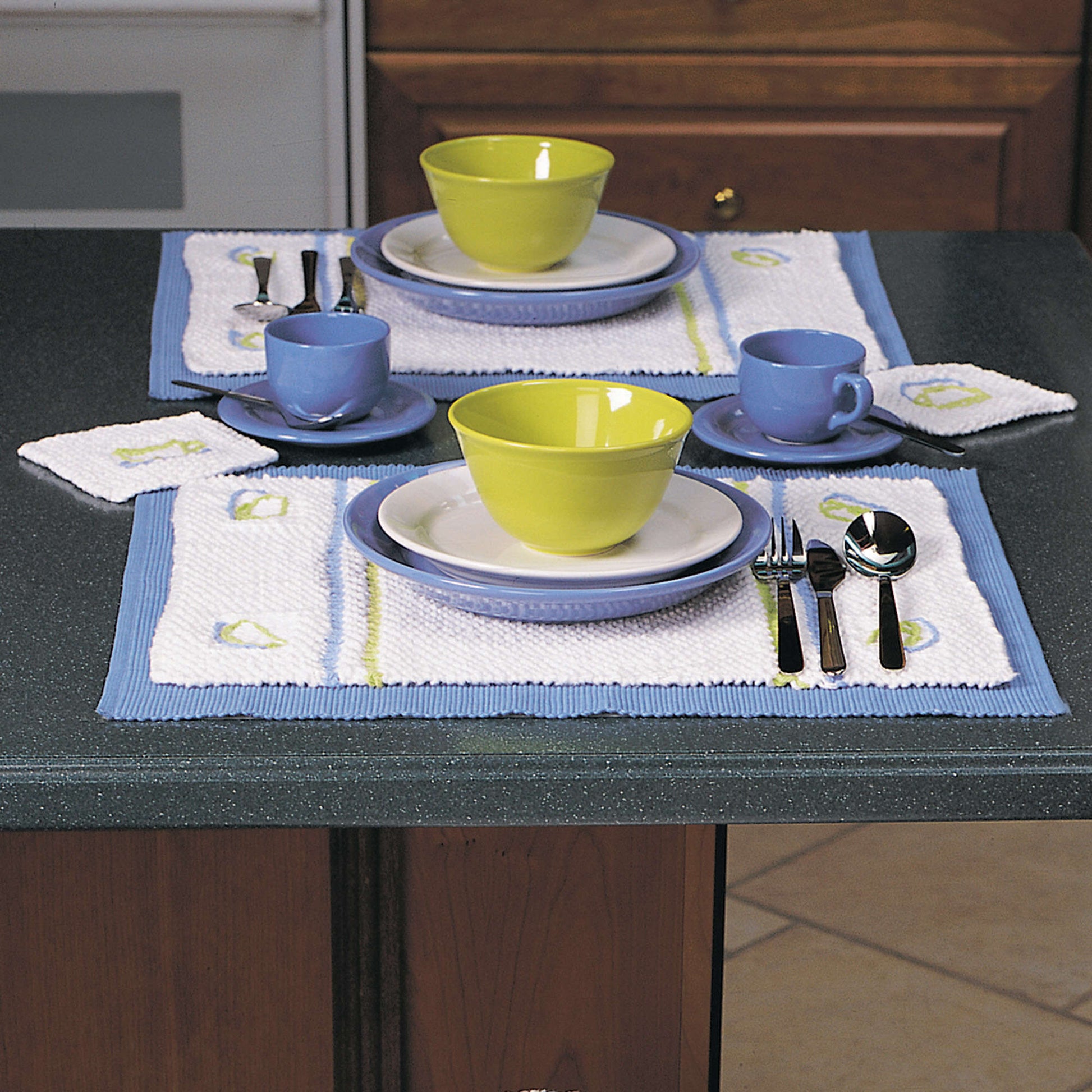 Free Easy Lily Sugar'n Cream Placemats & Coasters Knitting Pattern